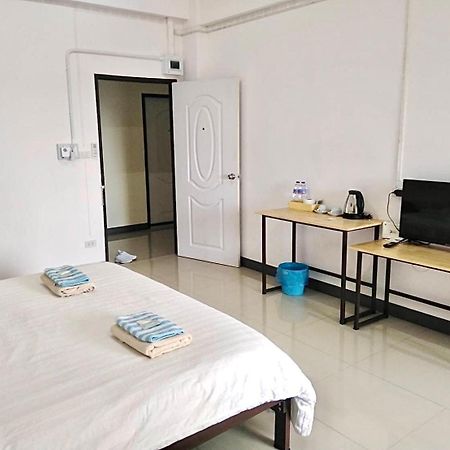 My Home Hotel - Phutthamonthon 4 Road, Near Mahidol University Salaya Ban Krathum Lom Экстерьер фото